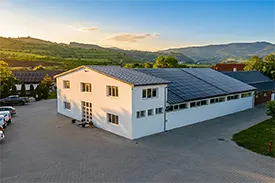 Sediul modern al fabricii Preferato cu panouri solare